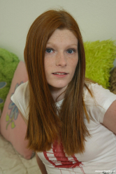 Teen-with-red-pubic-hair