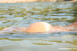 Sara-skinny-dipping-in-public