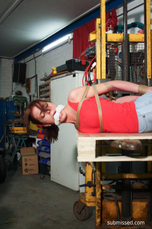 Kirsten Hogtied Cleavegagged Forklifted