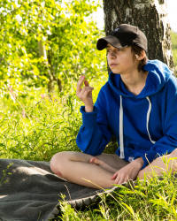 Tomboy gets lost in her hairy beaver