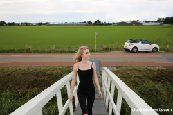 Nude-photoshoot-in-Stompetoren