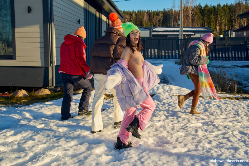 Playful lesbians love winter