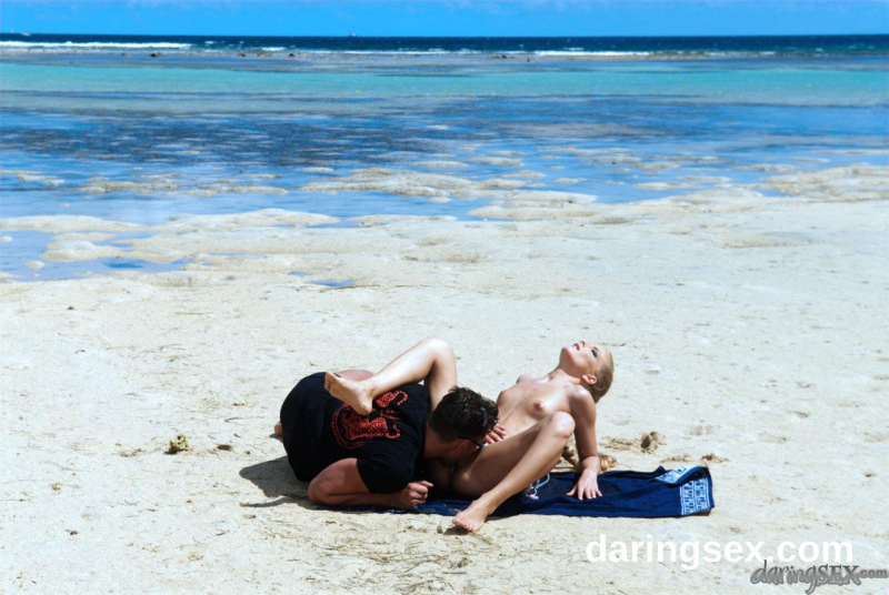 Men Fucking A Girl On A Beach