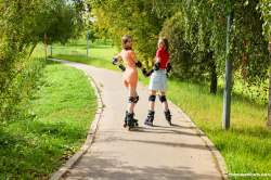 Skater-lesbians-Kitty-and-Lana